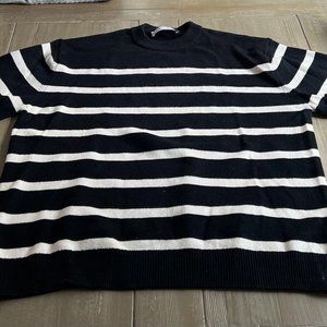 Zara Women's Striped Sweater - Black and White - Size M - Very Good Condition